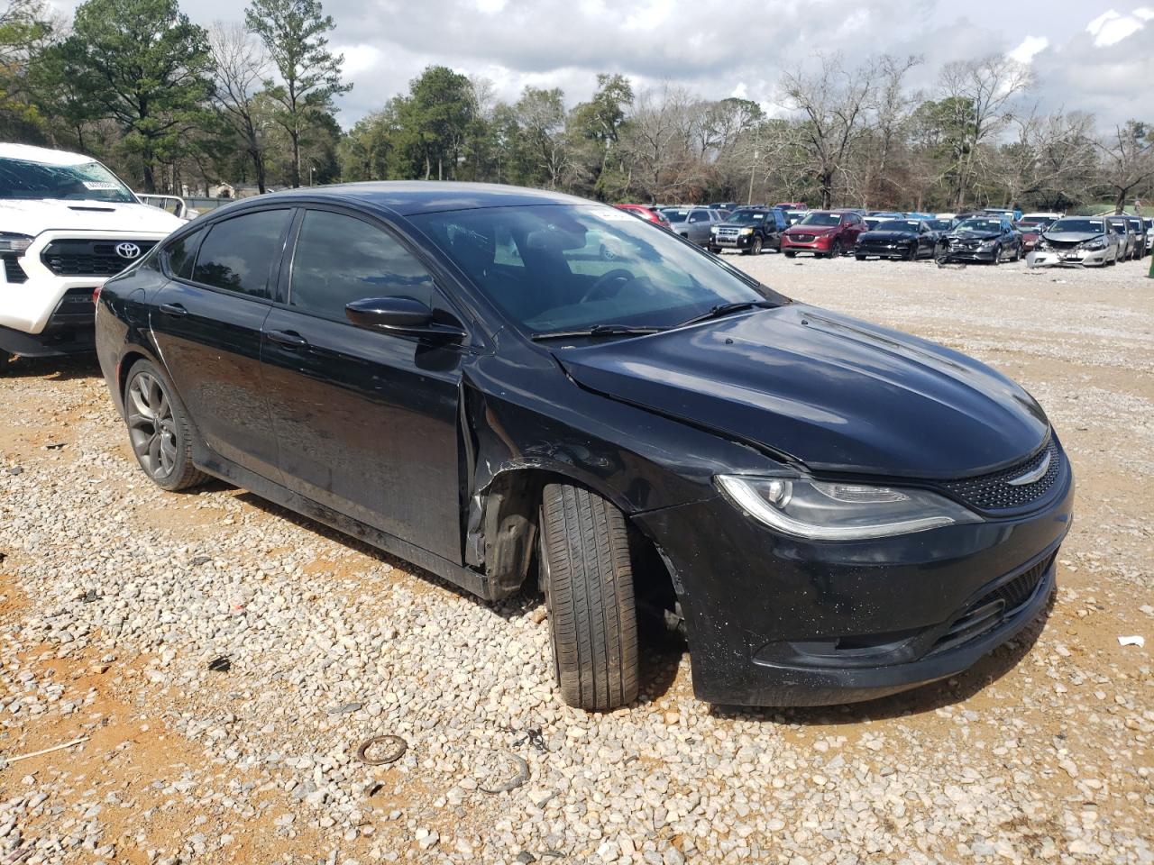 2016 Chrysler 200 - Image 4