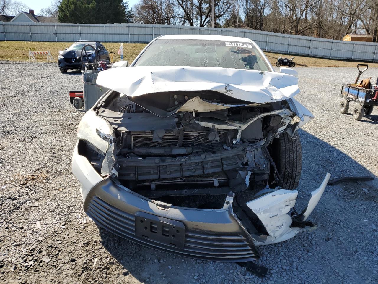 2017 Toyota Camry - Image 5