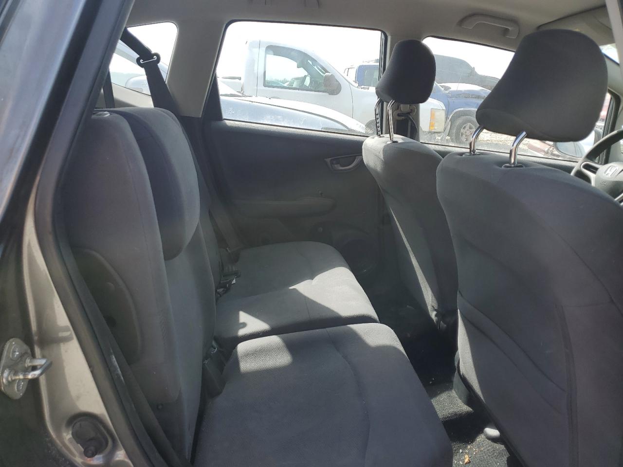 2013 Honda Fit - Image 10