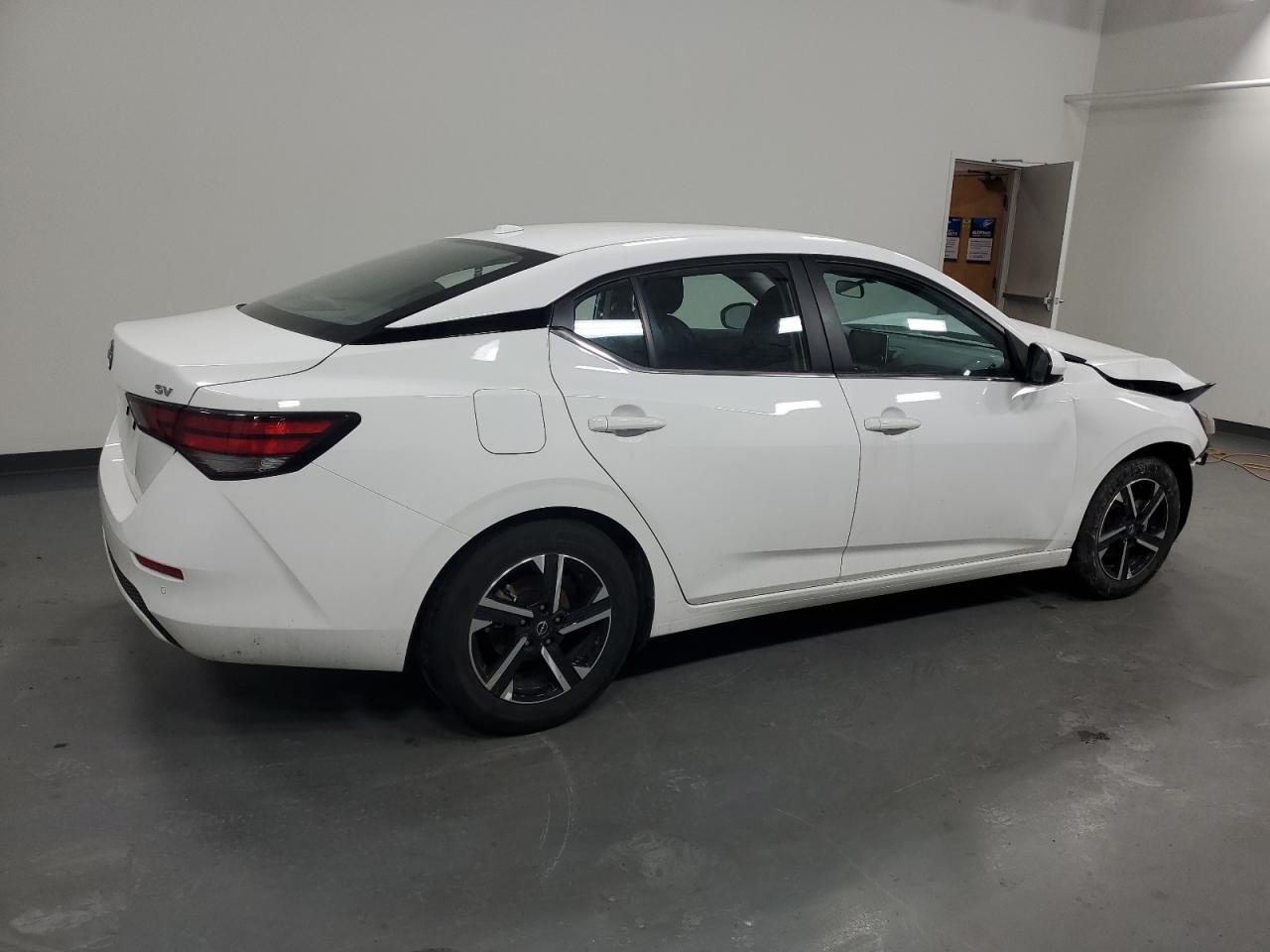 2024 Nissan Sentra - Image 3