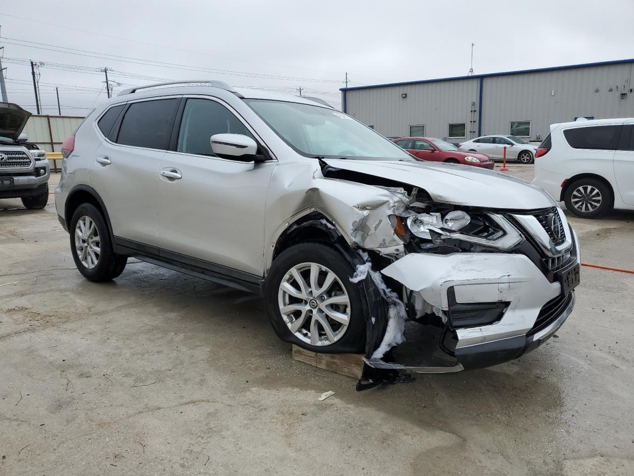 JN8AT2MTXJW455078 NISSAN ROGUE 2018