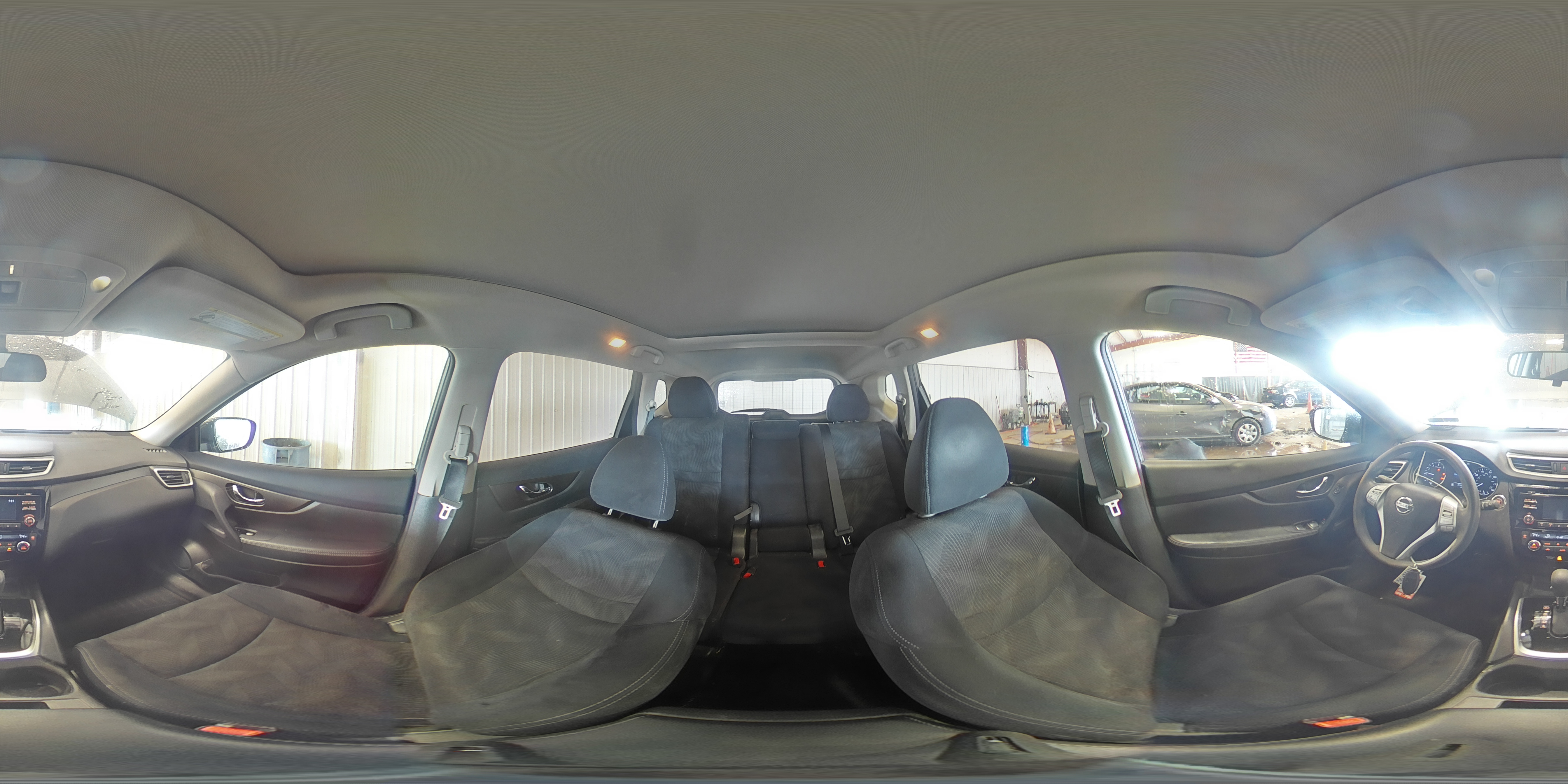2015 Nissan Rogue - Image 16