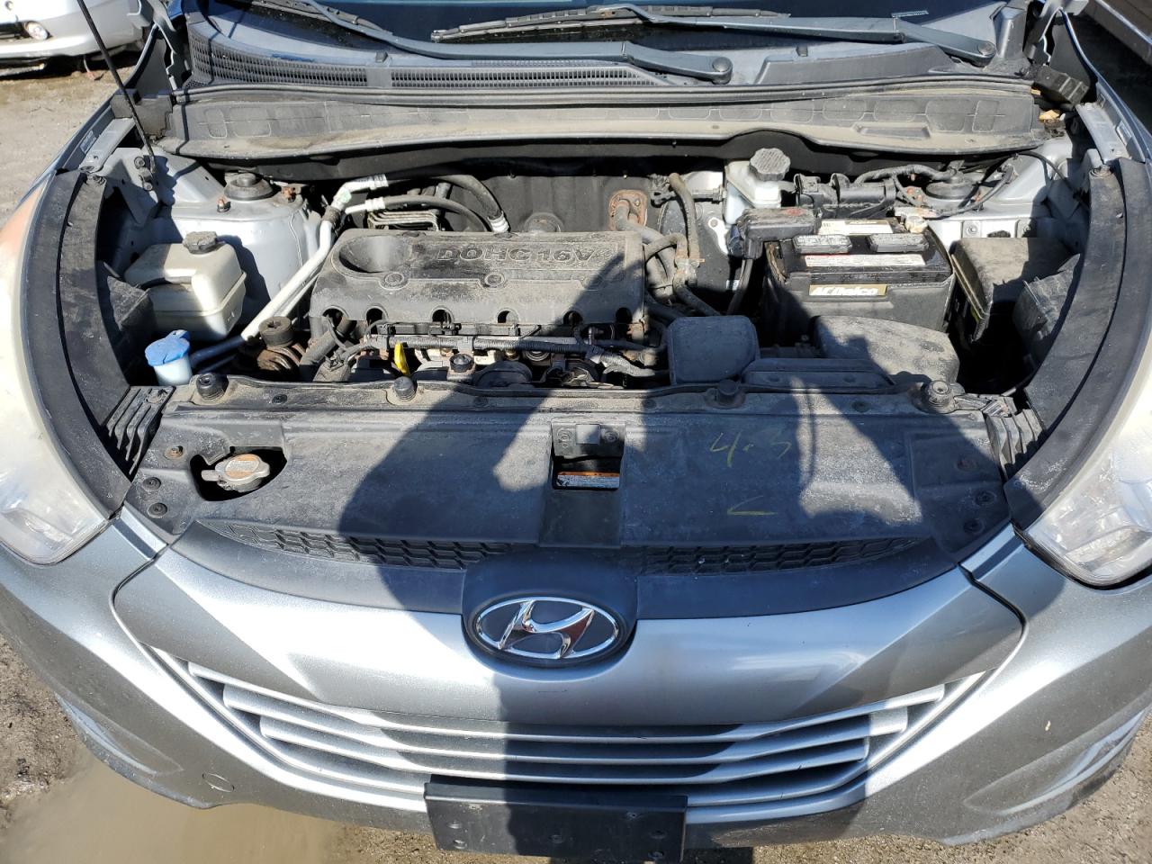 2011 Hyundai Tucson - Image 12