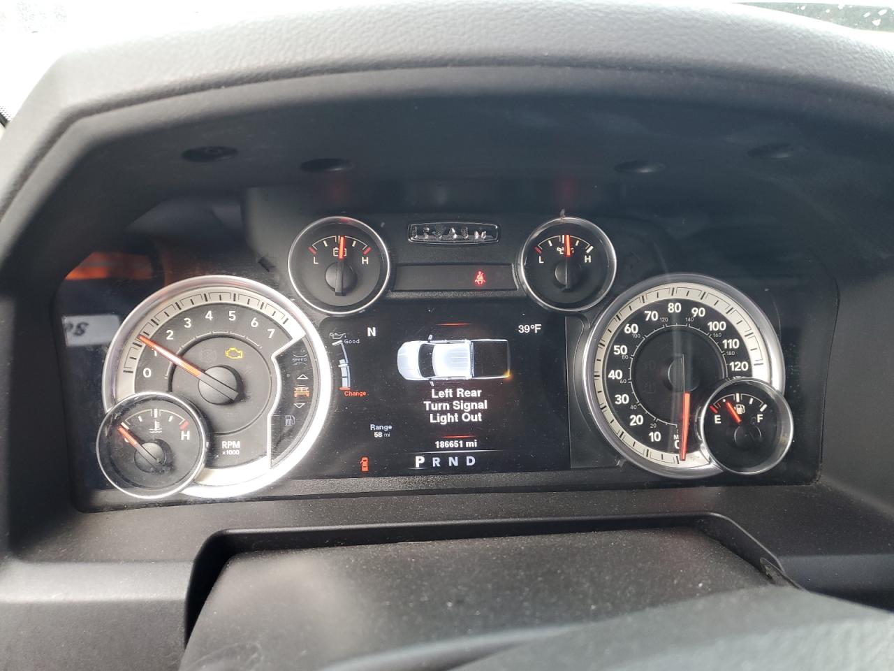 2013 RAM 1500 - Image 9