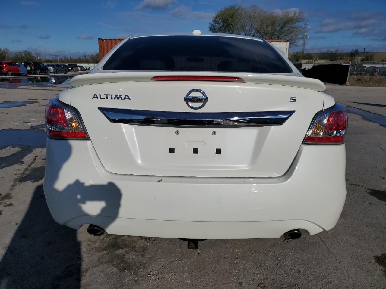 2015 Nissan Altima - Image 6