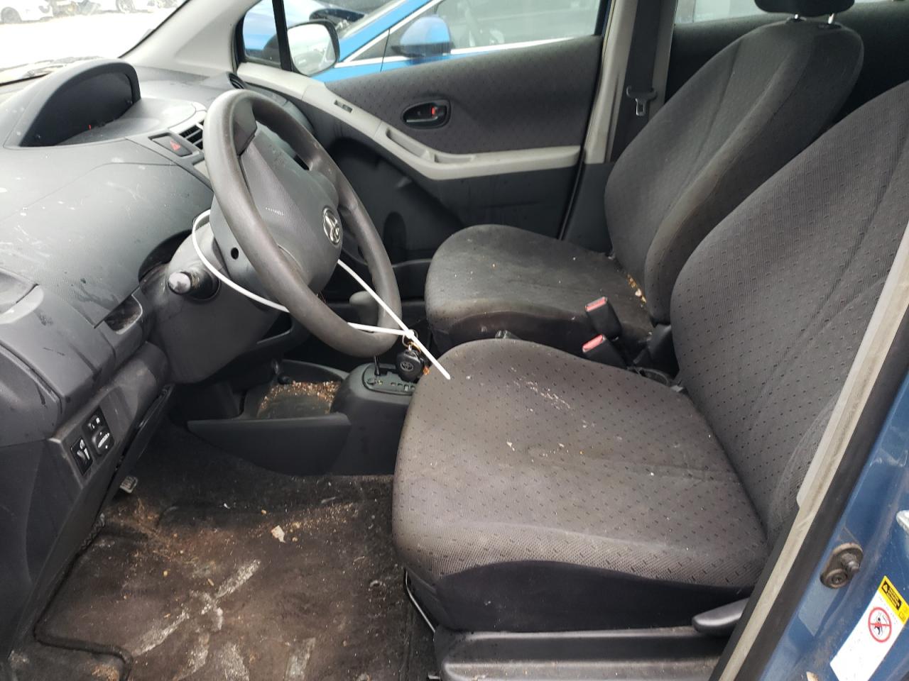 2010 Toyota Yaris - Image 7