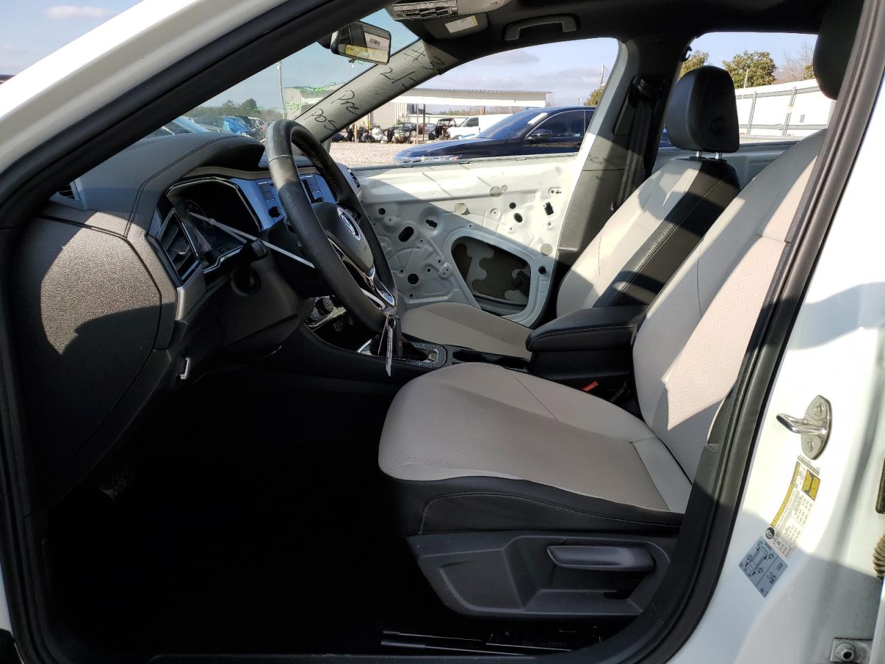 2021 Volkswagen Jetta - Image 7