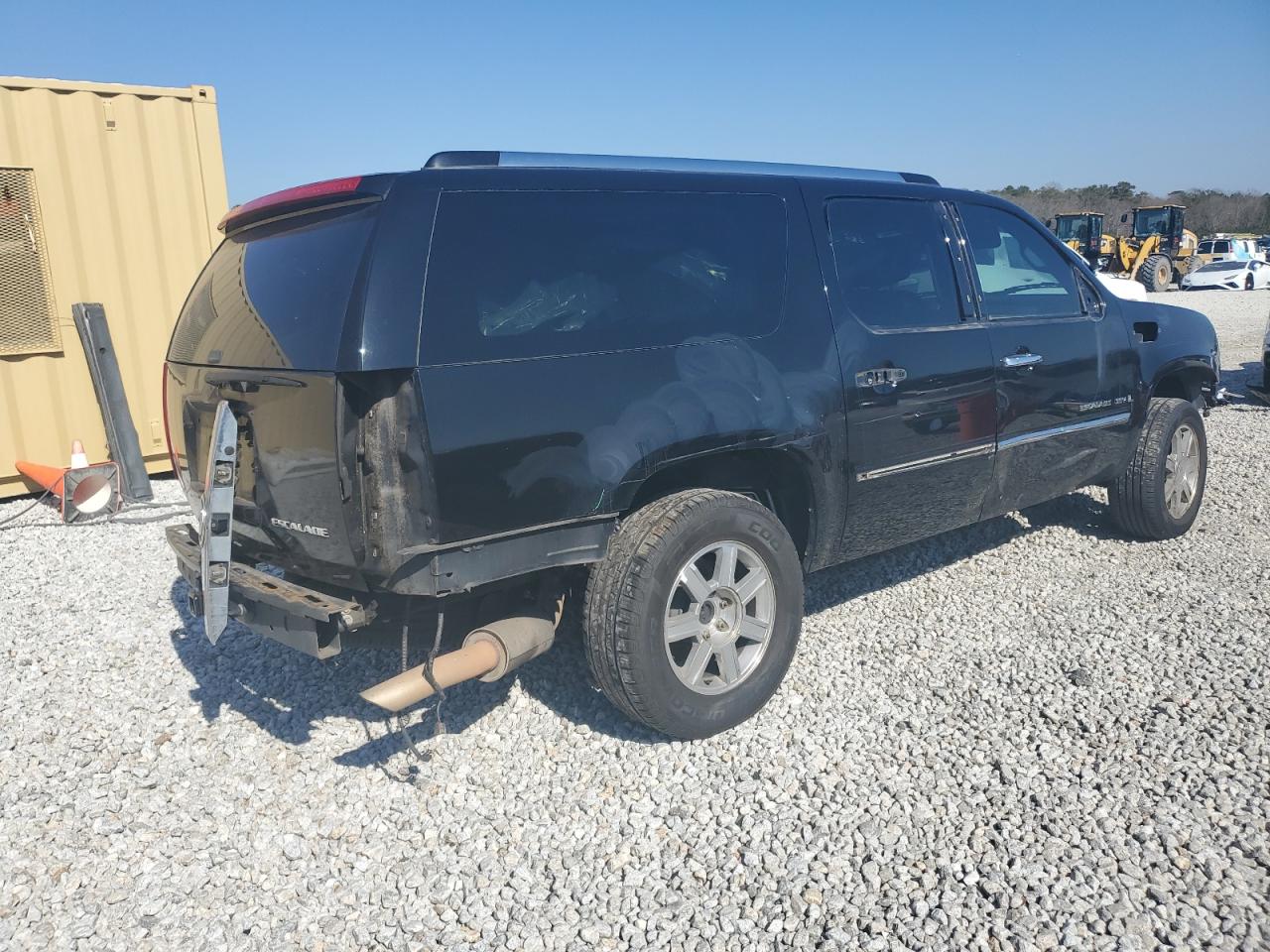2008 Cadillac Escalade - Image 3