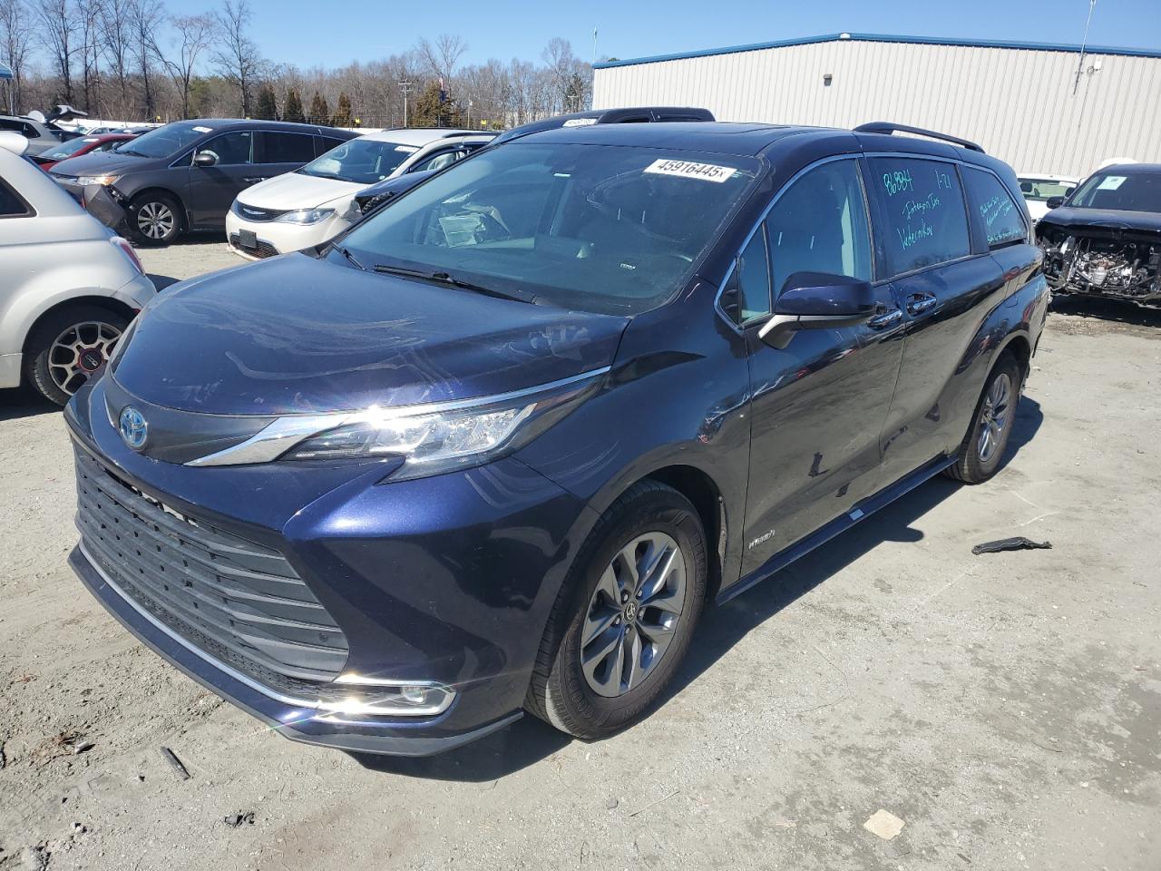 2021 Toyota Sienna Xle for Sale in Spartanburg, SC - Rear End