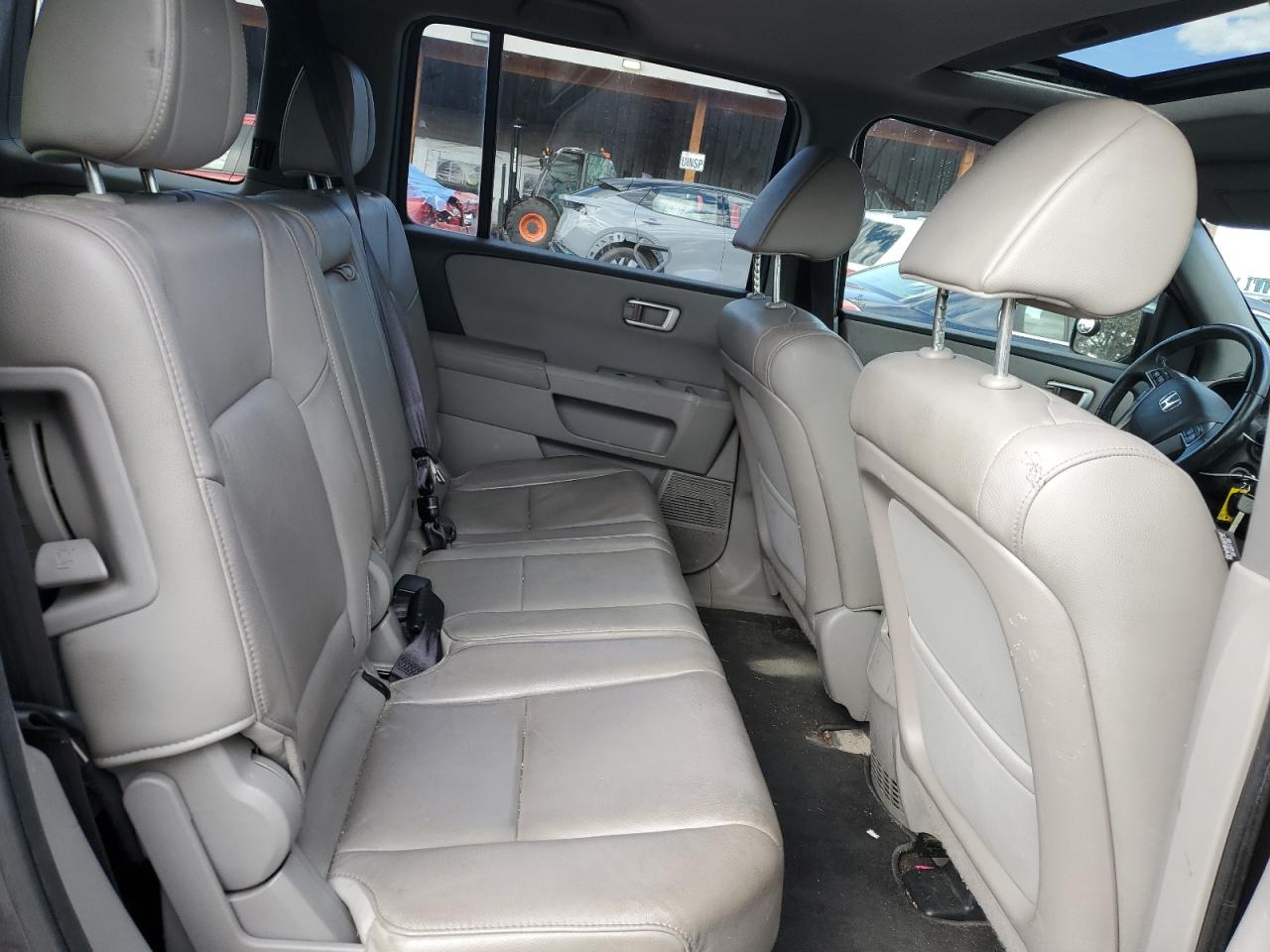 2014 Honda Pilot - Image 10