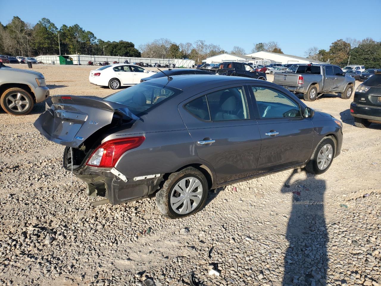 2015 Nissan Versa - Image 3