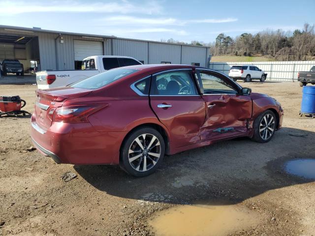  NISSAN ALTIMA 2017 Czerwony