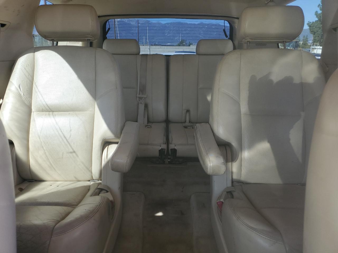 2007 Cadillac Escalade - Image 10