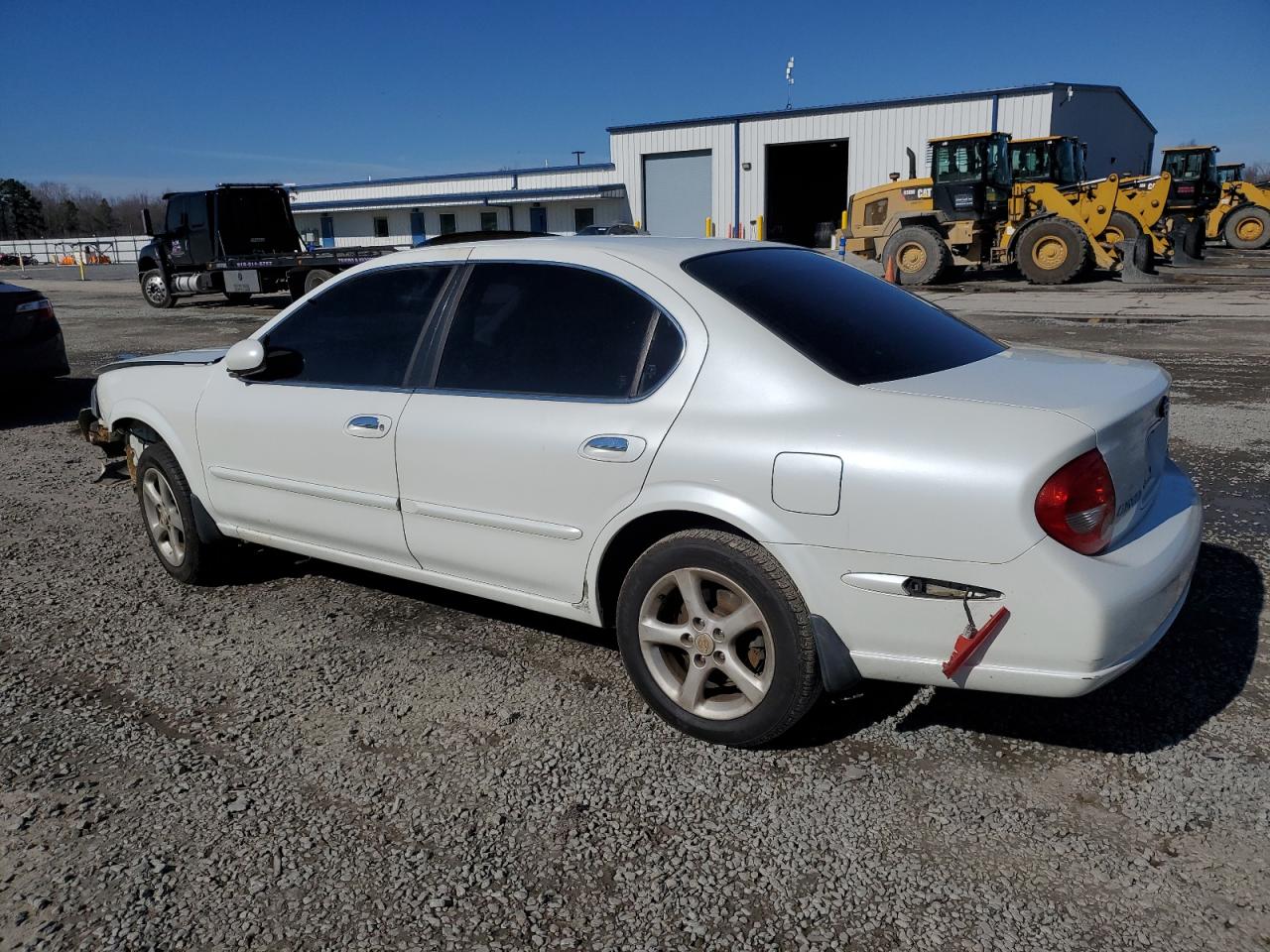 2000 Nissan Maxima - Image 2