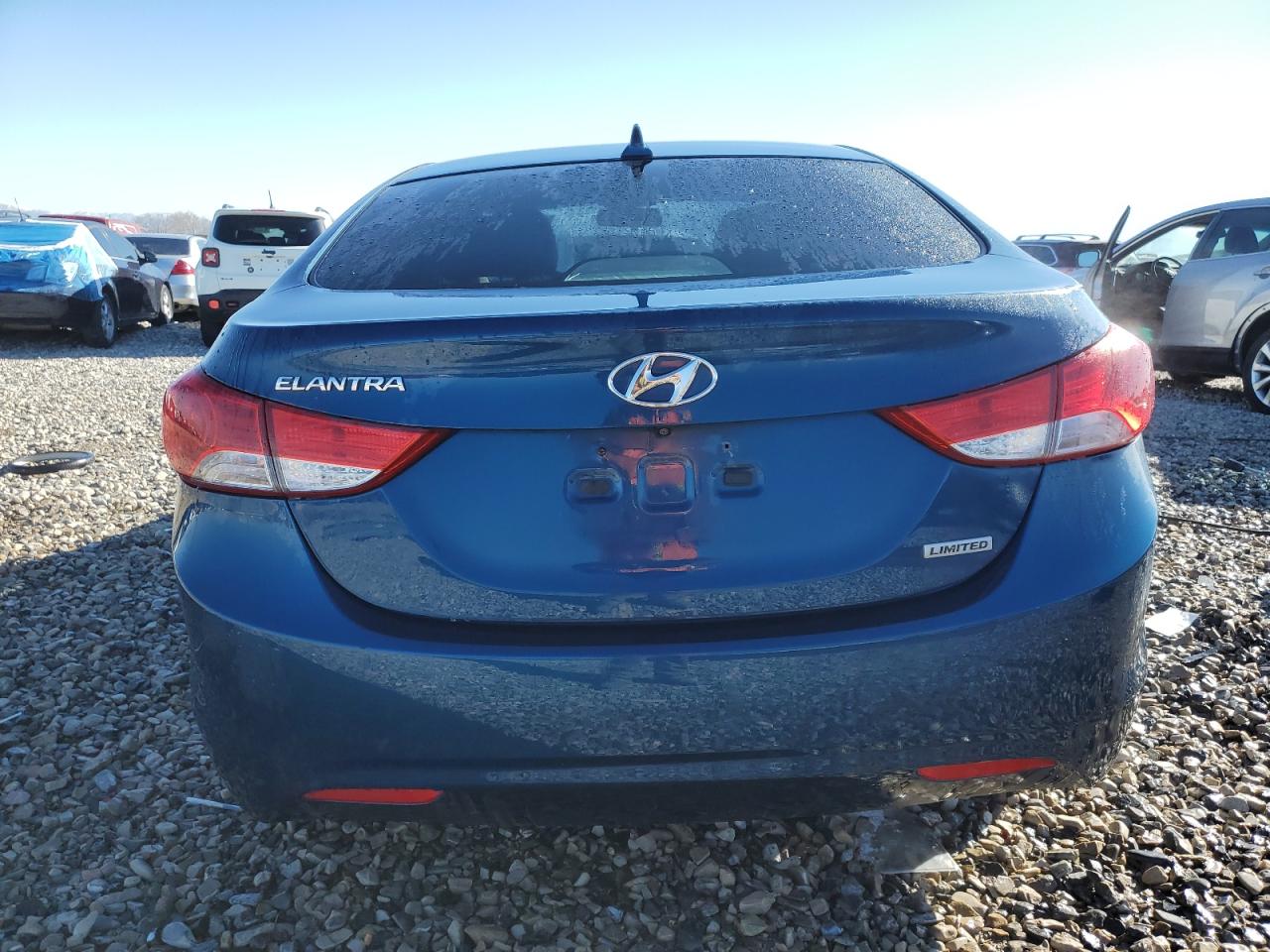 2013 Hyundai Elantra - Image 6