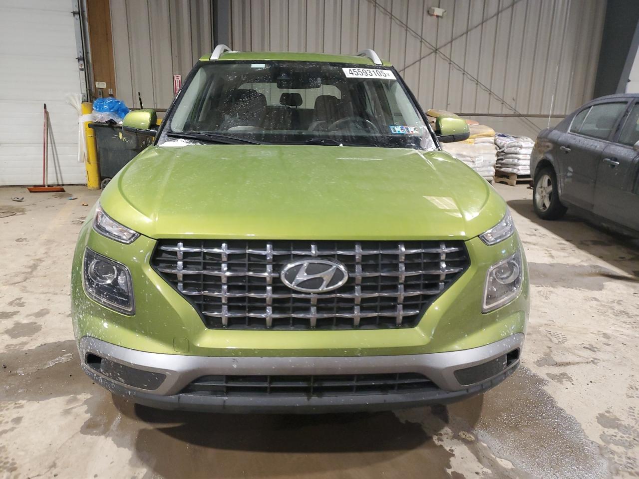 2022 Hyundai Venue - Image 5