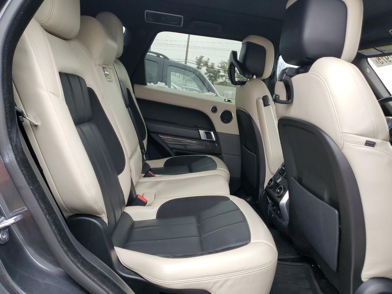 2021 Land Rover Range Rover - Image 11