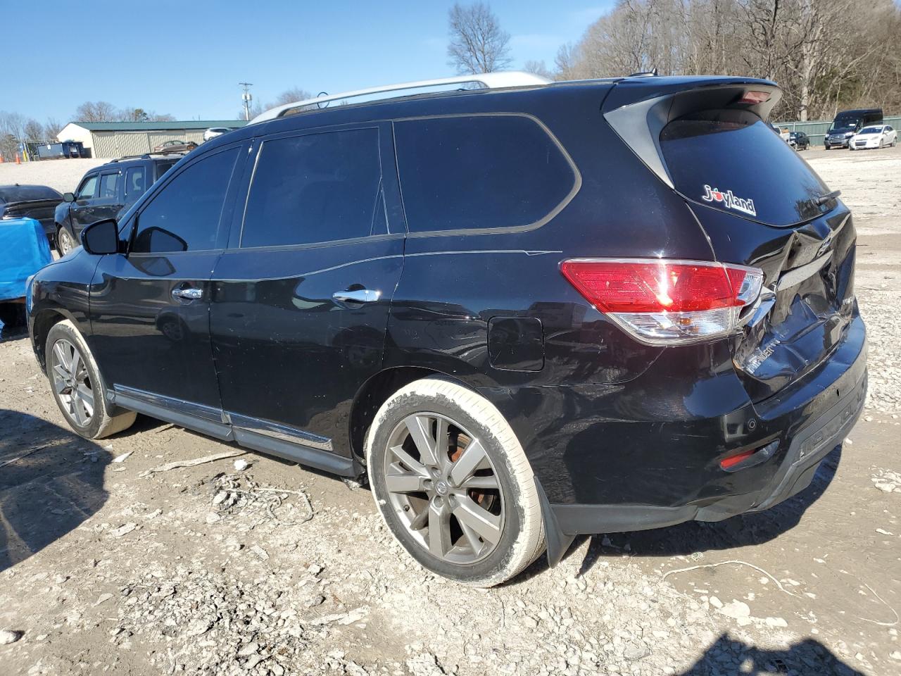 2014 Nissan Pathfinder - Image 2