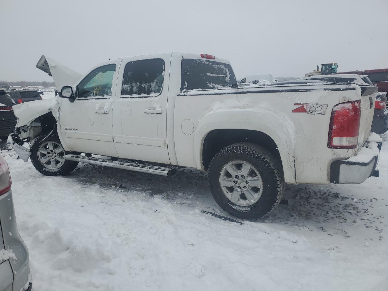 2011 GMC Sierra - Image 2