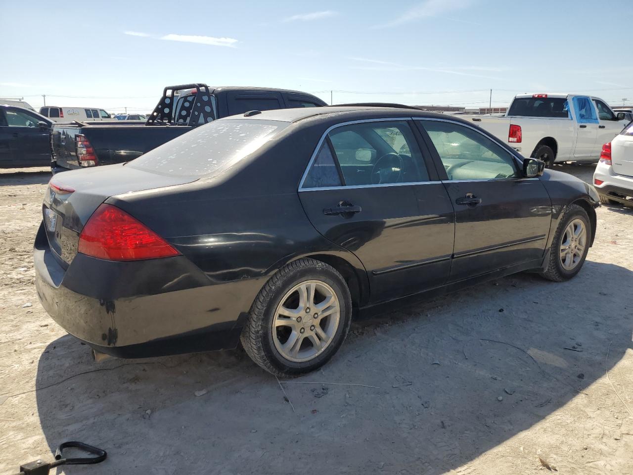 2007 Honda Accord - Image 3