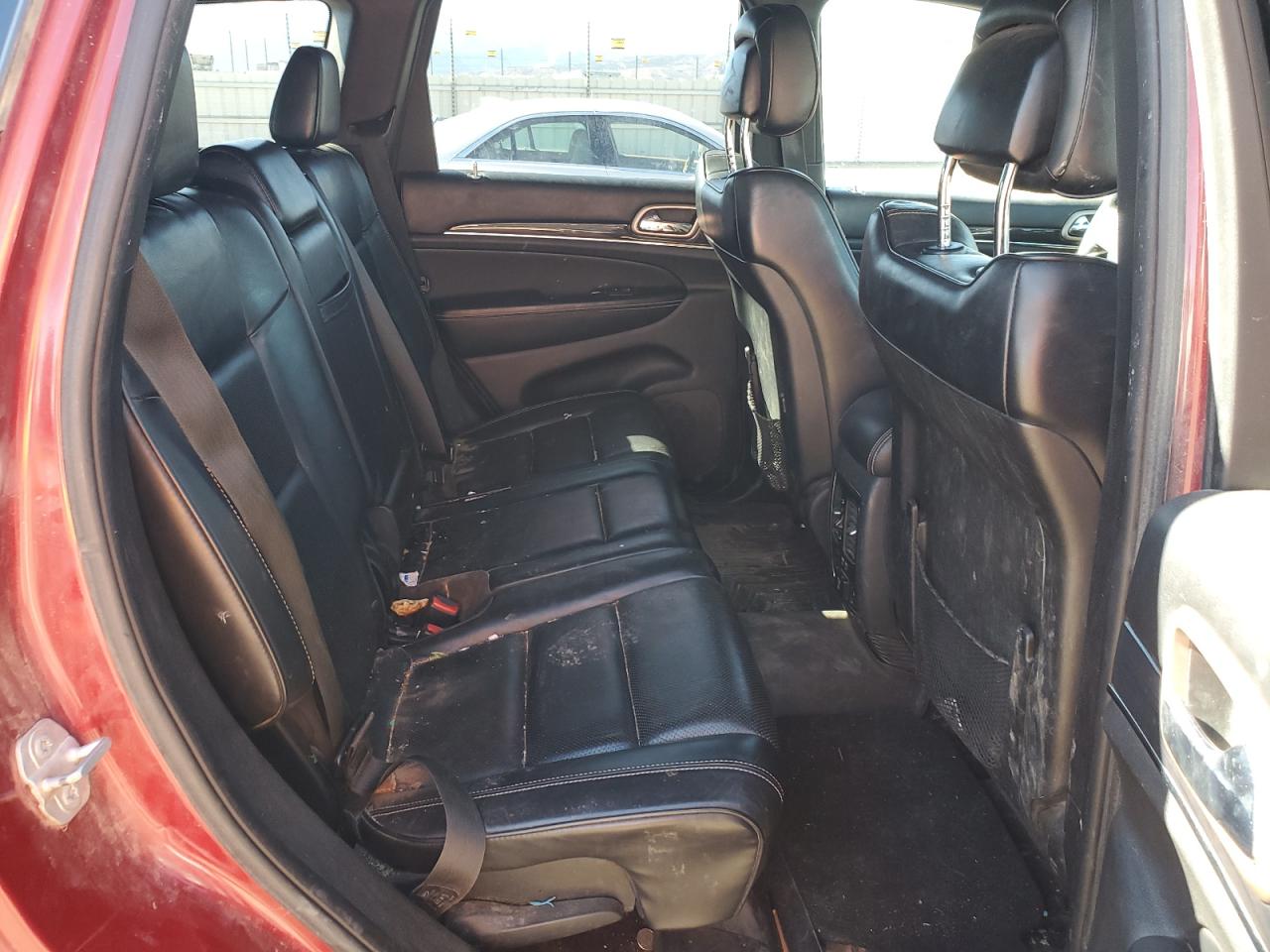 2015 Jeep Grand Cherokee - Image 11