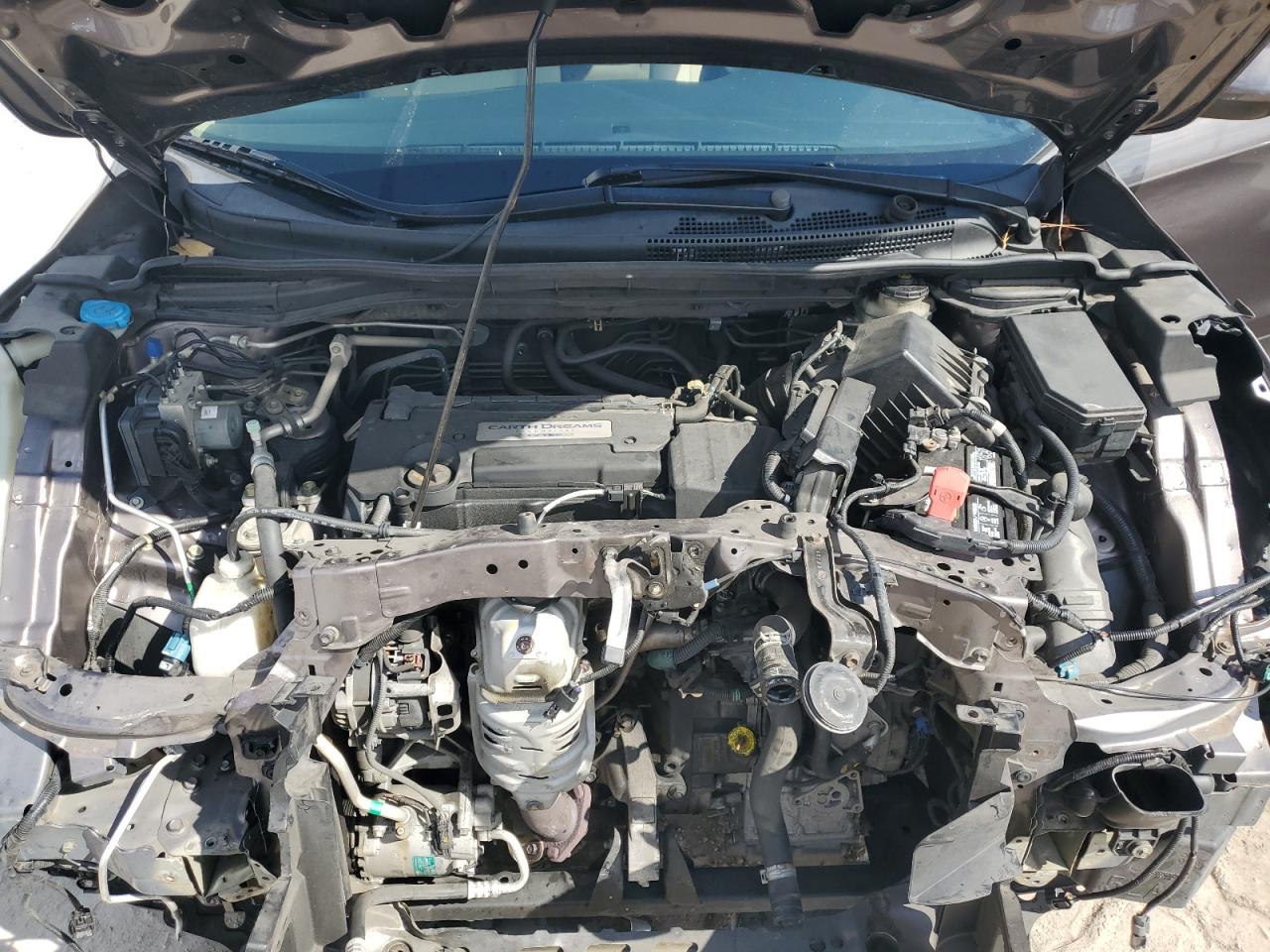 2015 Honda CR-V - Image 12