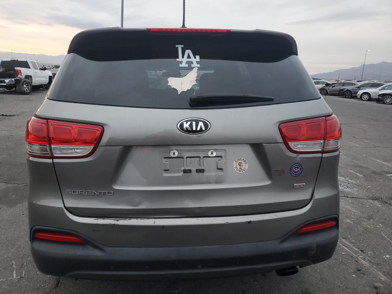 2017 Kia Sorento - Image 6