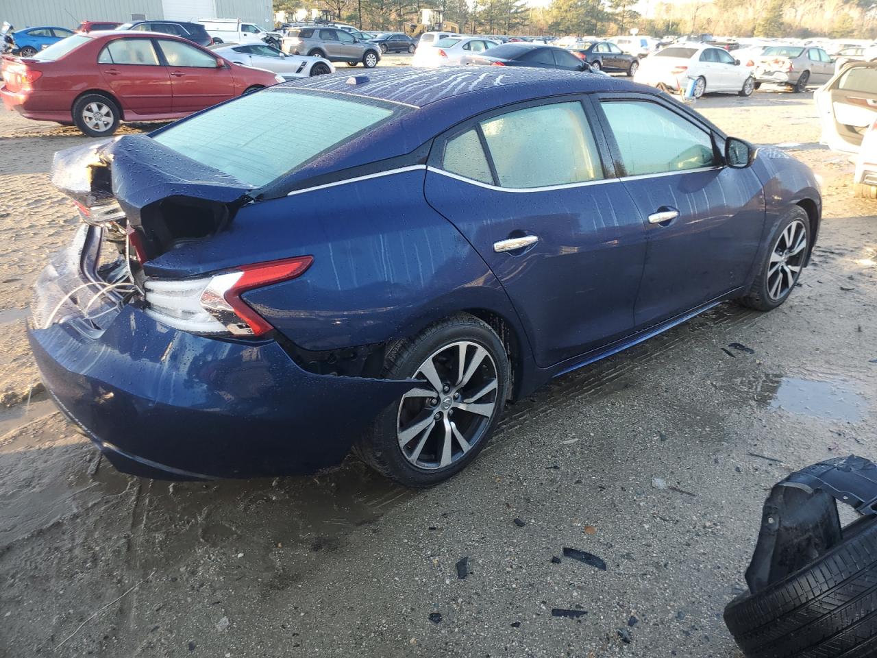 2017 Nissan Maxima - Image 3