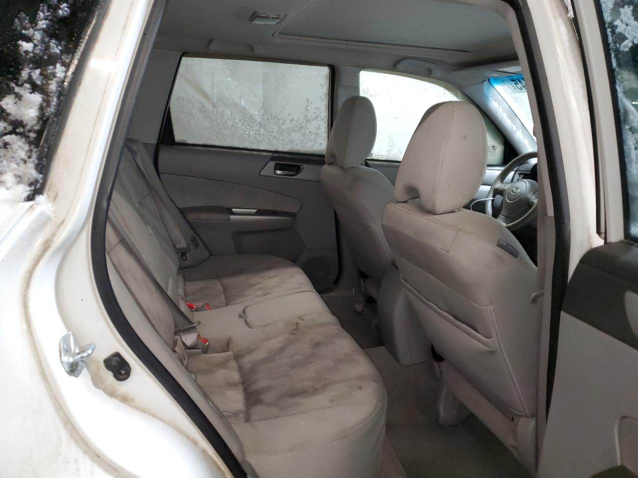 2009 Subaru Forester - Image 11