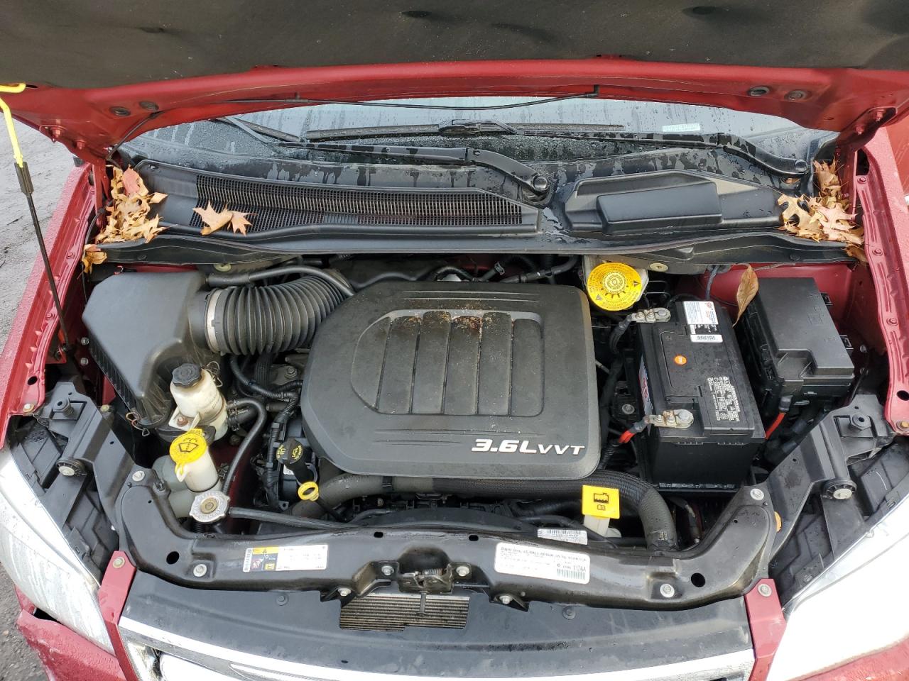 2015 Chrysler Town & Country - Image 14