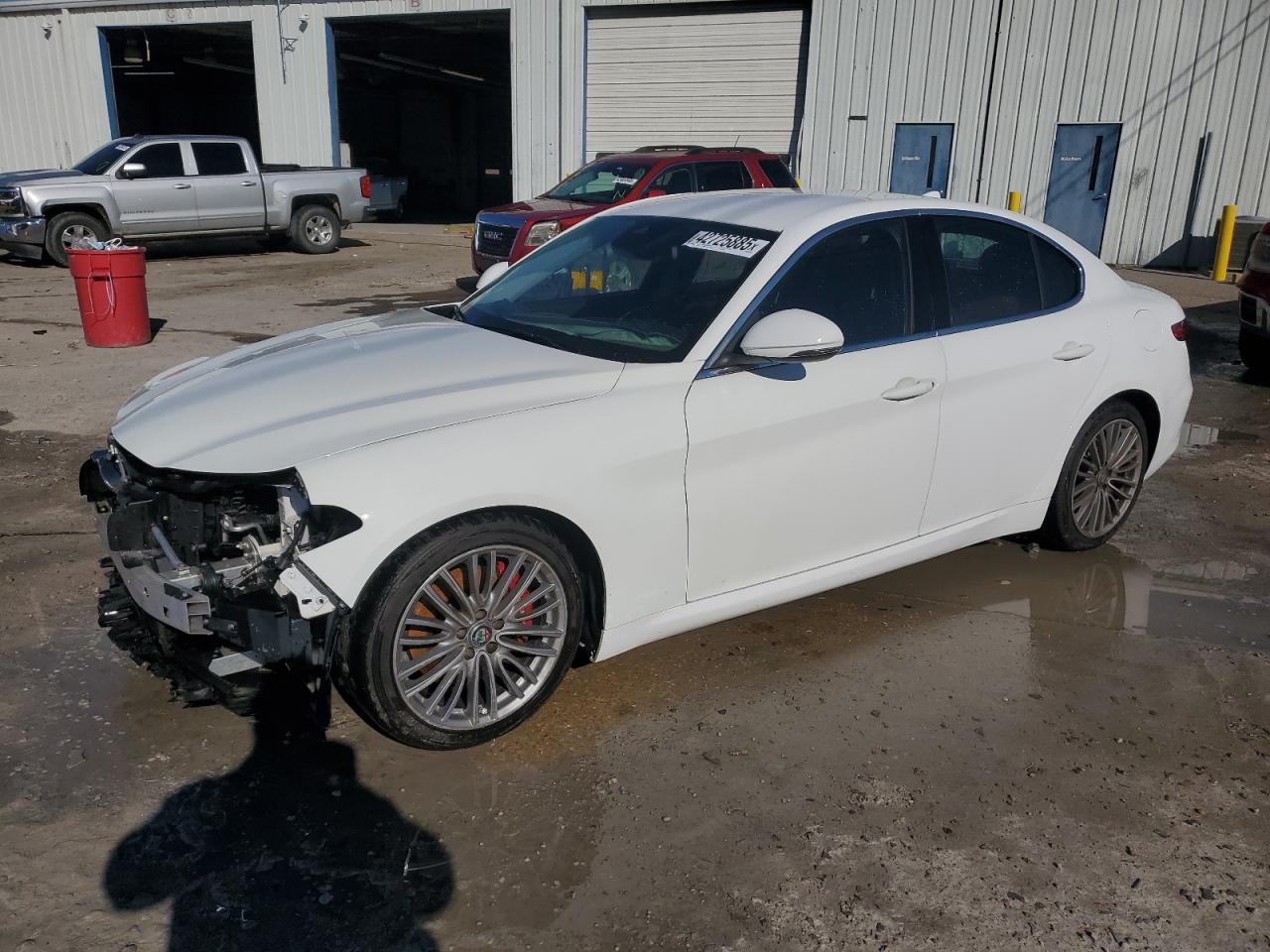 2017 Alfa Romeo Giulia - Image 1