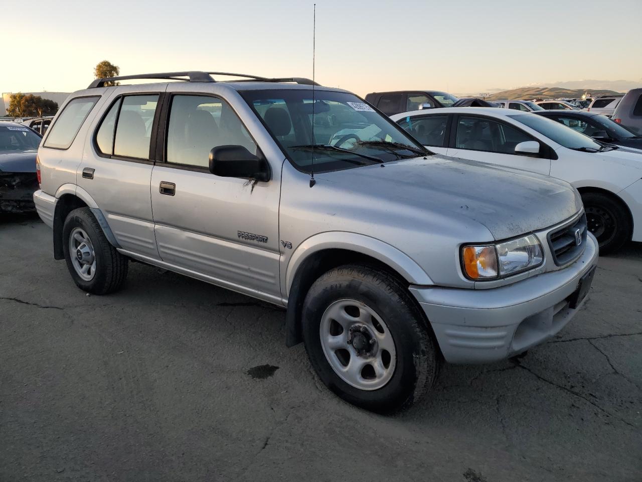 2001 Honda Passport - Image 4