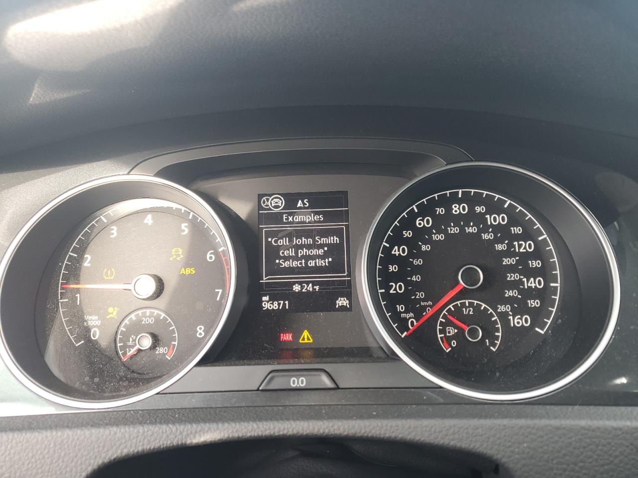 2019 Volkswagen Golf - Image 9