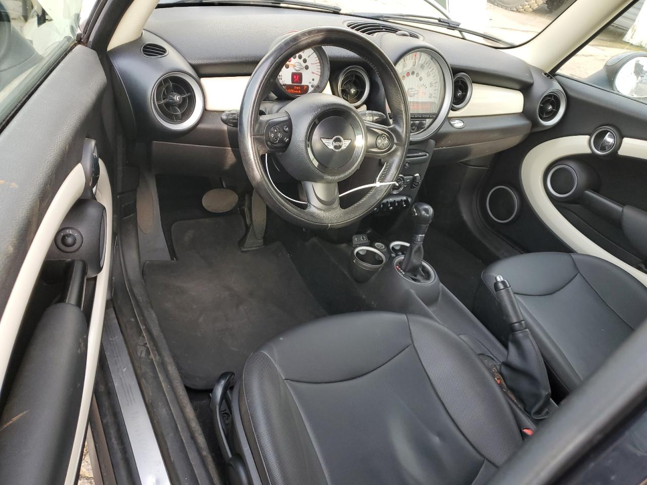 2013 MINI Cooper - Image 8