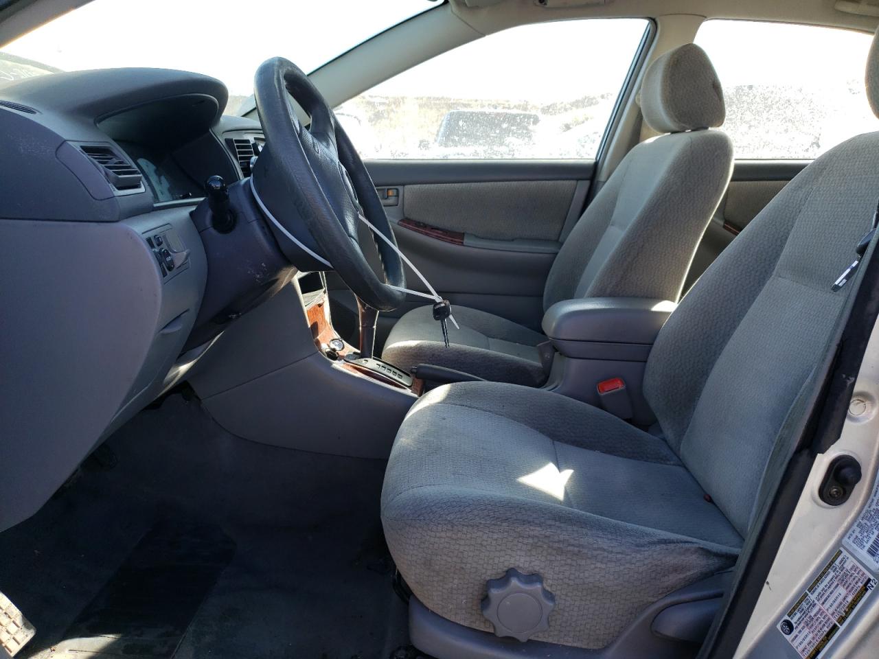 2004 Toyota Corolla - Image 7
