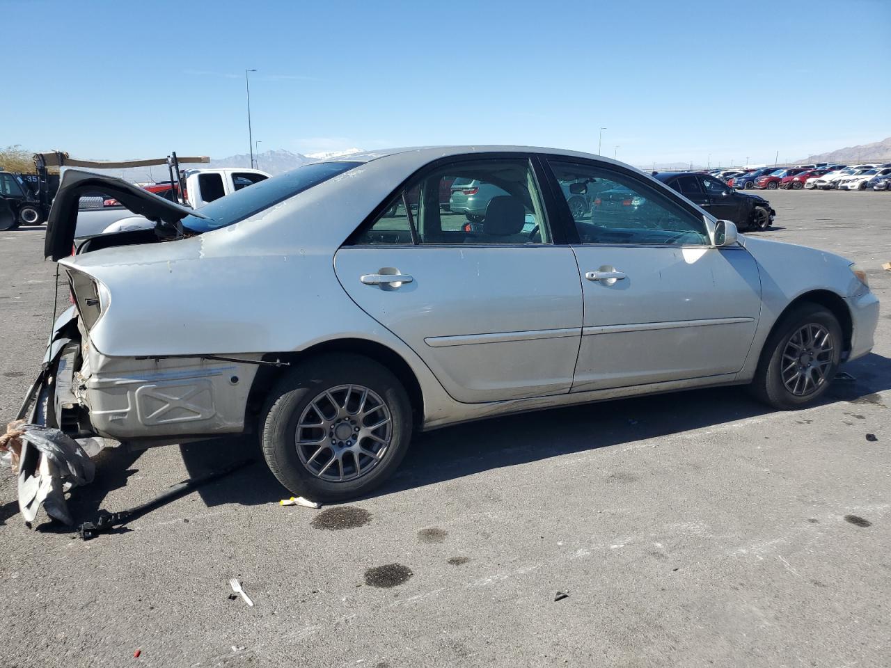 2004 Toyota Camry - Image 3