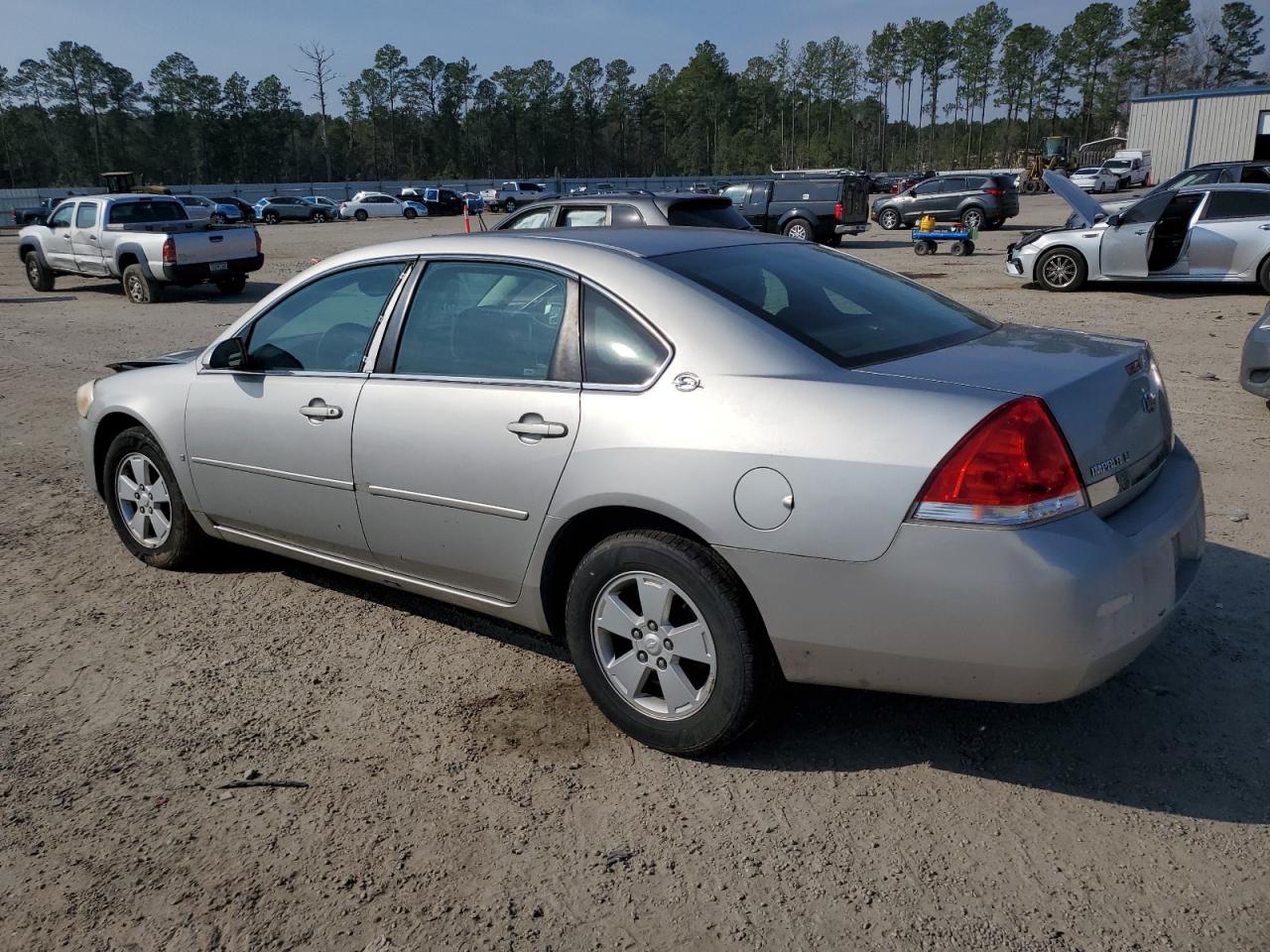 2006 Chevrolet Impala - Image 2