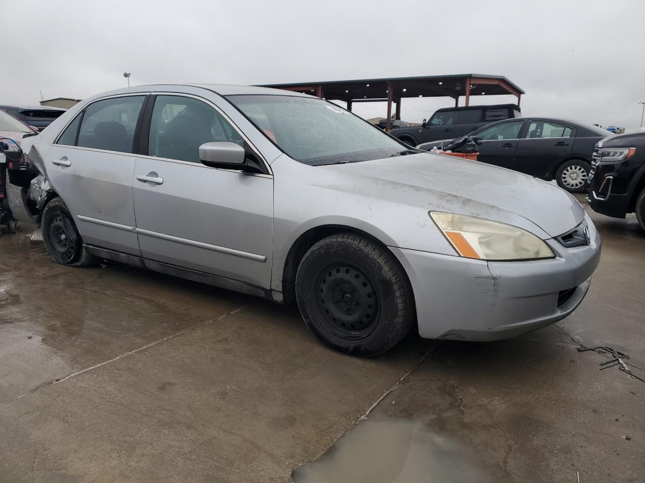 2004 Honda Accord - Image 4