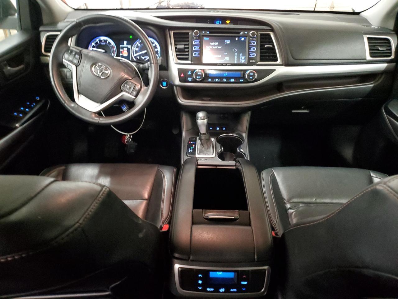 2016 Toyota Highlander - Image 8