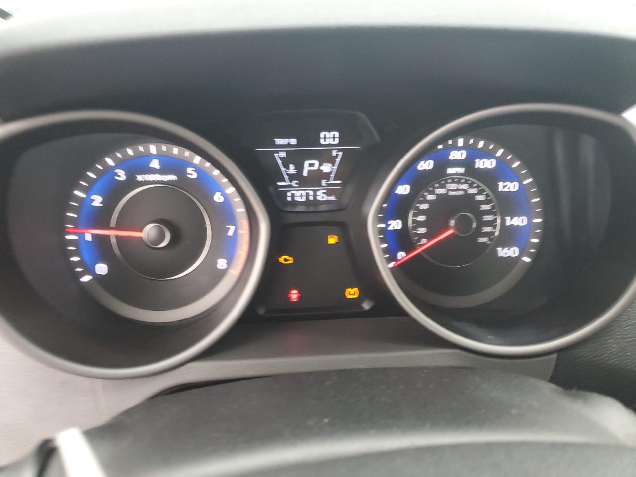 2016 Hyundai Elantra - Image 9
