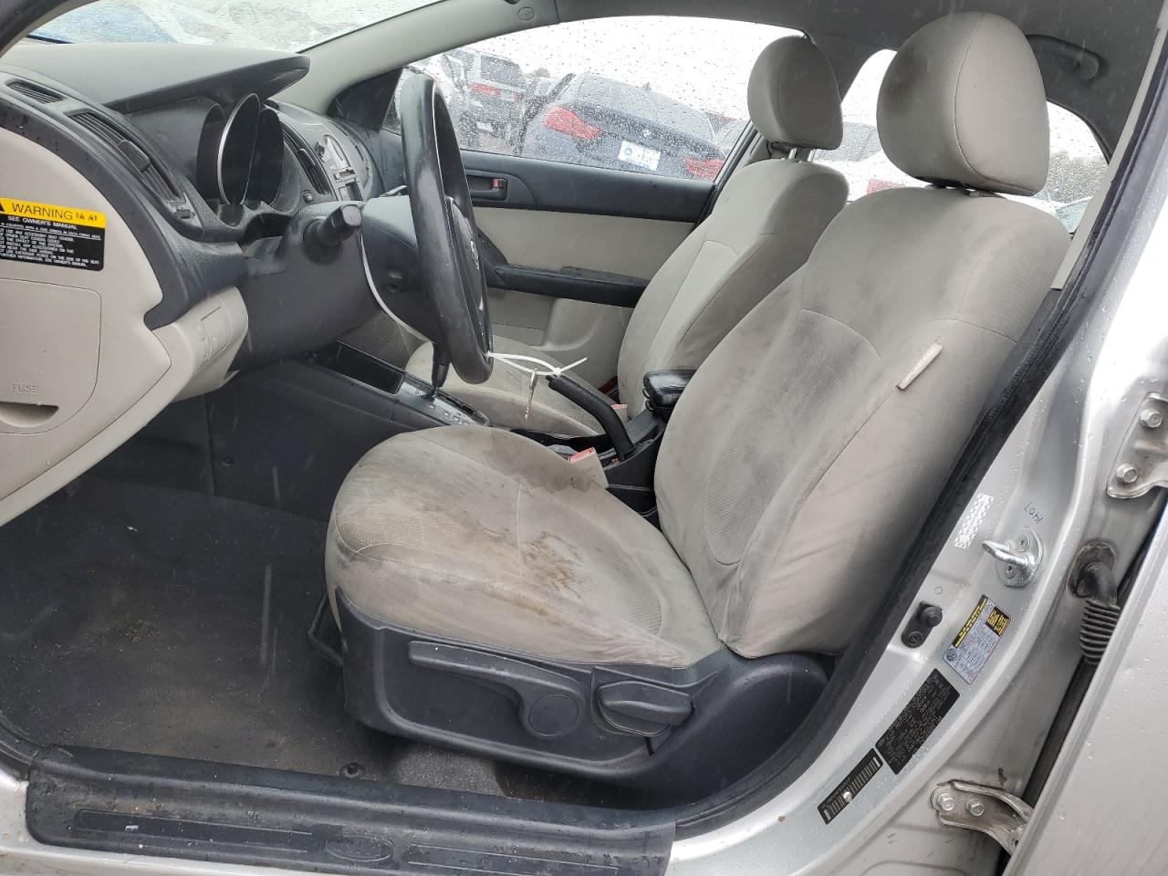 2010 Kia Forte - Image 7