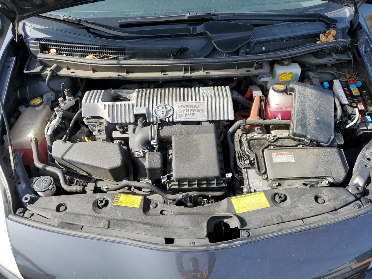 2013 Toyota Prius - Image 11