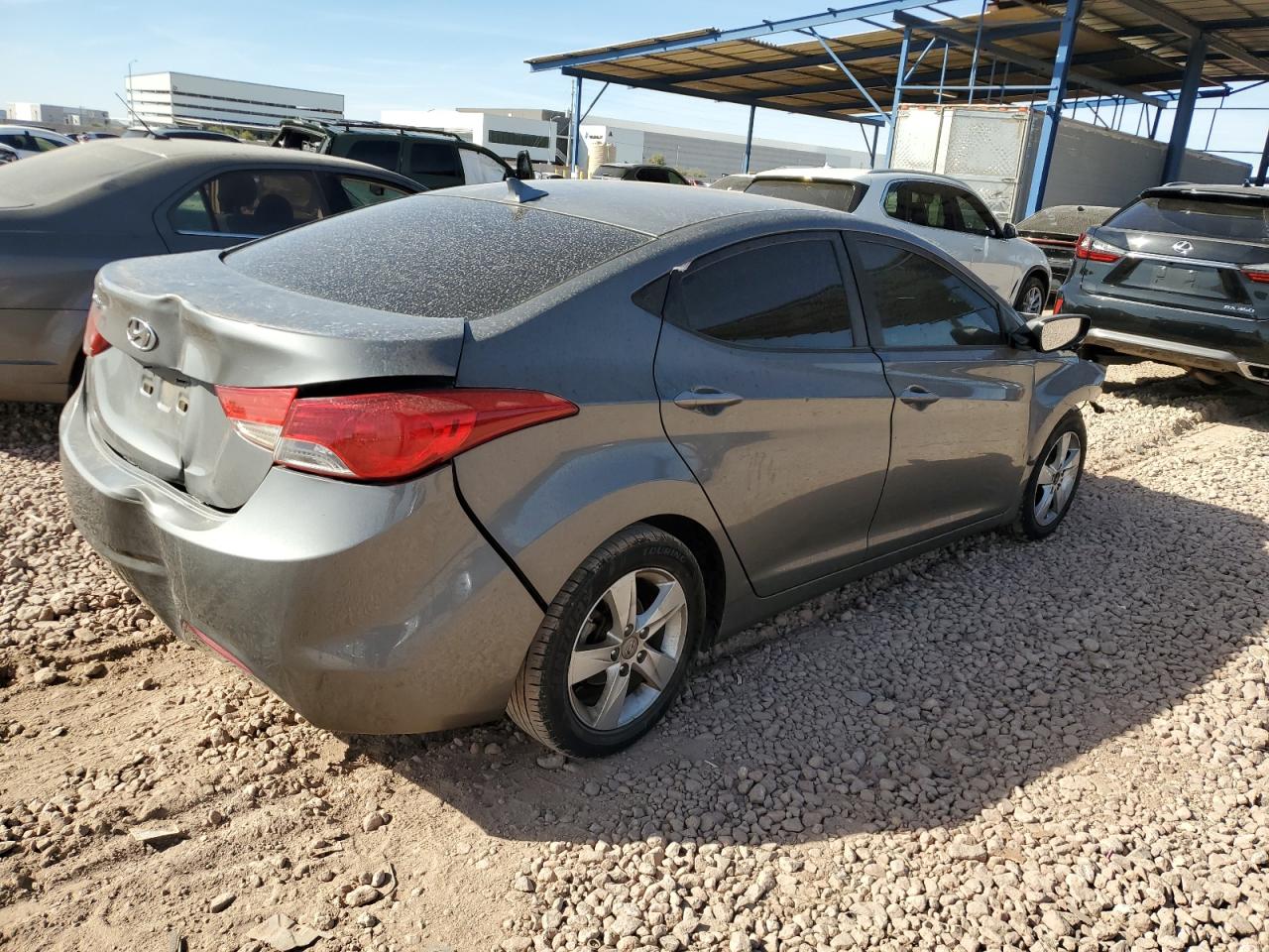 2013 Hyundai Elantra - Image 3