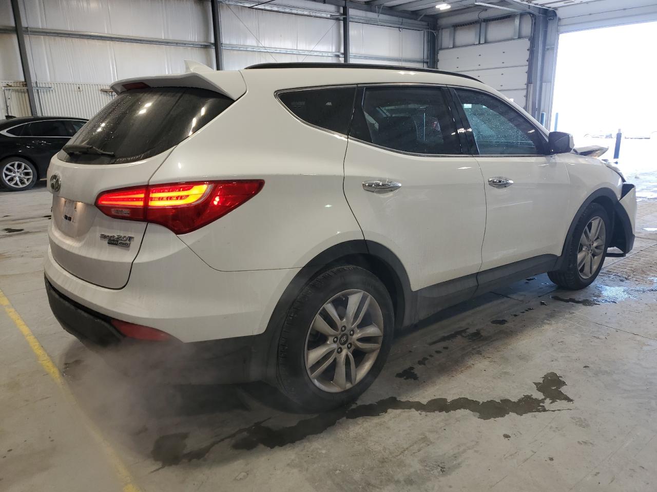 2016 Hyundai Santa Fe - Image 3