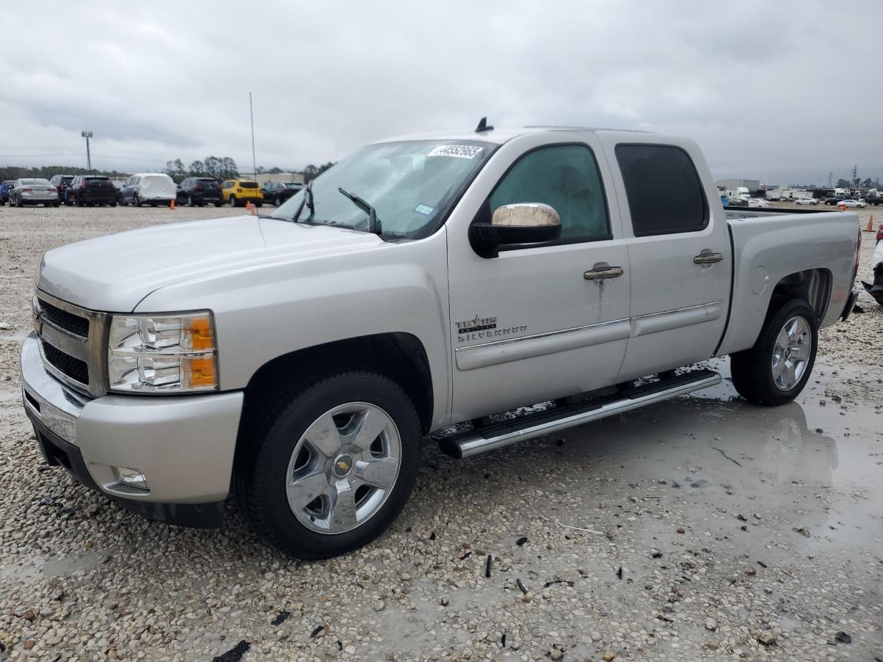 2011 Chevrolet Silverado - Image 1
