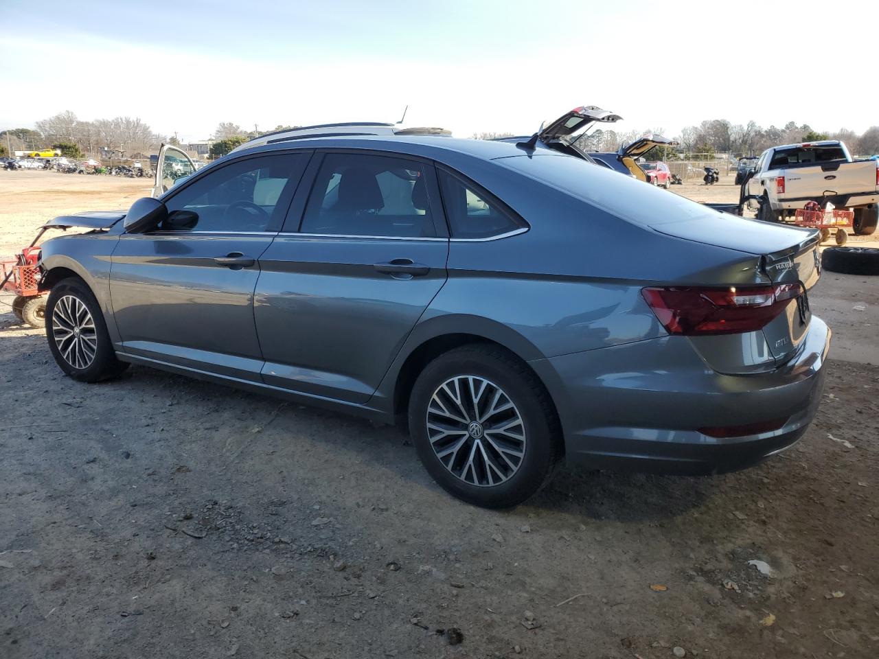 2021 Volkswagen Jetta - Image 2