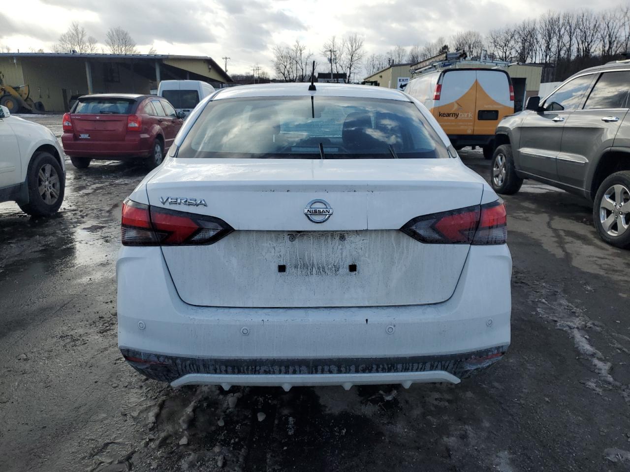 2020 Nissan Versa - Image 6