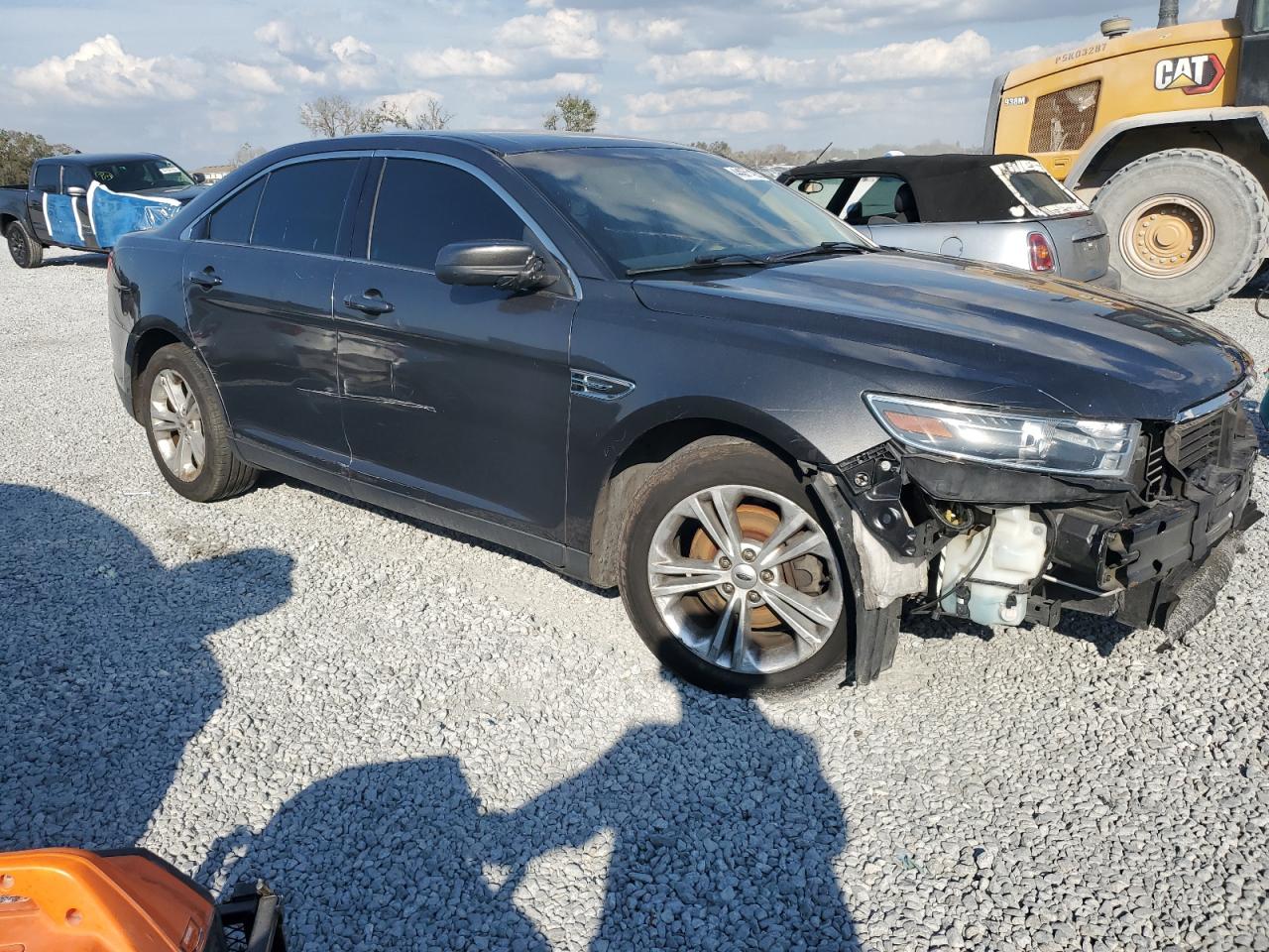 2017 Ford Taurus - Image 4