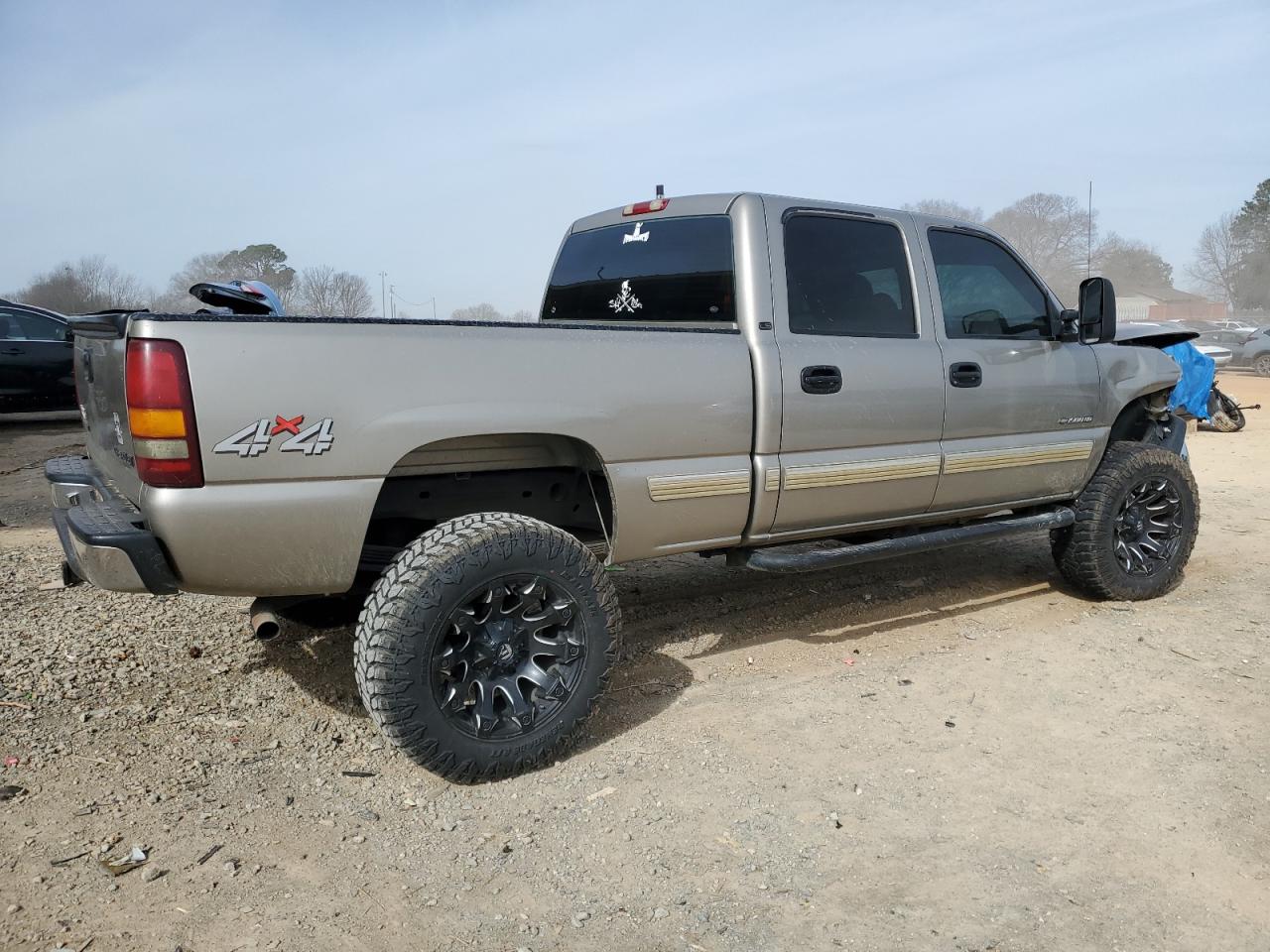 2001 Chevrolet Silverado - Image 3
