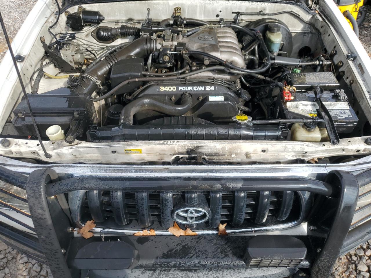 2003 Toyota Tacoma - Image 11